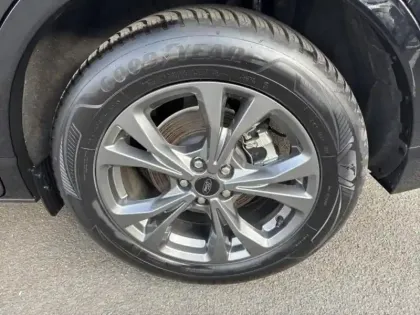 Photo 8 Ford Kuga  2.5 Duratec 190ch FHEV ST-Line BVA i-AWD