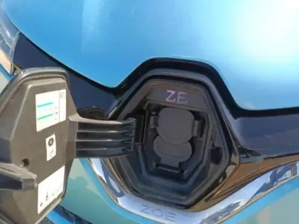 Photo 9 Renault Zoé Zoe E-Tech Equilibre charge normale R110 - 22B