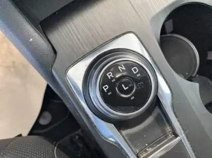 Photo 7 Ford Kuga 2.5 Duratec 190ch FHEV E85 Vignale BVA