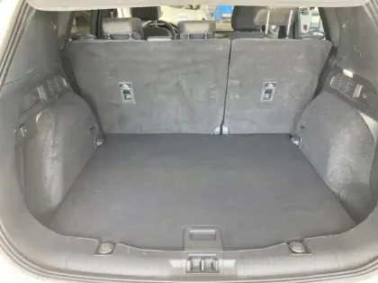 Photo 10 Ford Kuga 2.5 Duratec 190ch FHEV E85 Vignale BVA