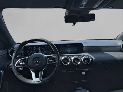 Photo 7 Mercedes Classe A  180 d 8G-DCT