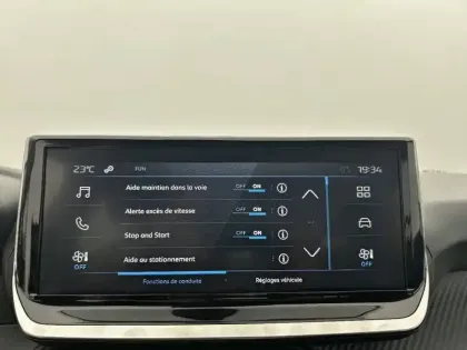 Photo 41 Peugeot 208  Hybrid 100 e-DCS6