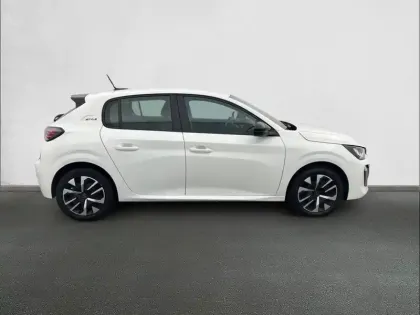 Photo 23 Peugeot 208  Hybrid 100 e-DCS6
