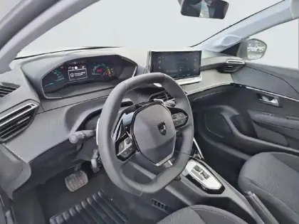 Photo 7 Peugeot 208  Hybrid 100 e-DCS6