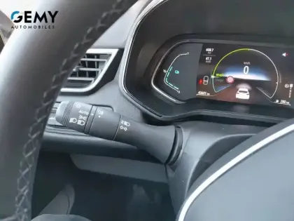 Photo 16 Renault Clio  E-Tech full hybrid 145