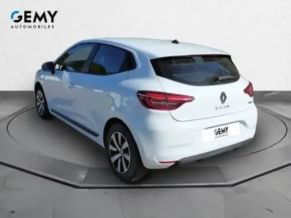 Photo 6 Renault Clio  E-Tech full hybrid 145