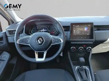 Photo 7 Renault Clio  E-Tech full hybrid 145