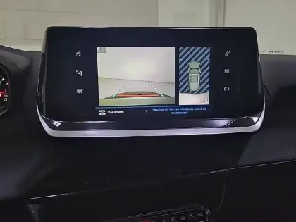 Photo 48 Peugeot 2008  PureTech 100 S&S BVM6