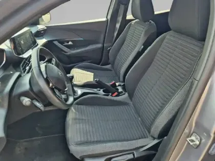 Photo 10 Peugeot 2008  PureTech 100 S&S BVM6