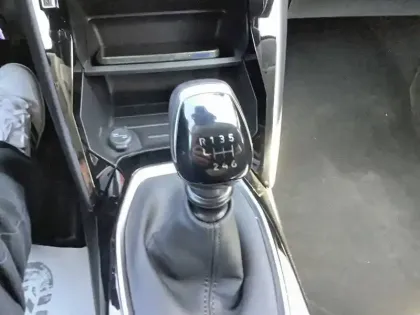 Photo 13 Peugeot 208  Turbo 100 ch BVM6
