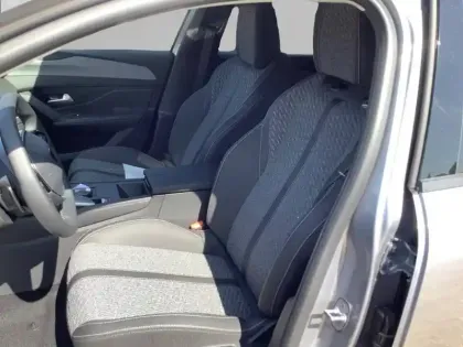 Photo 10 Peugeot 308  Hybrid 145 e-DCS6
