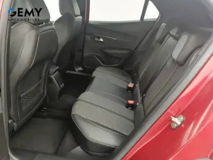 Photo 31 Peugeot 2008  PureTech 130 S&S BVM6
