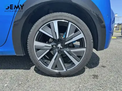 Photo 10 Peugeot 208  PureTech 130 S&S EAT8