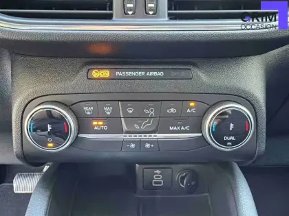 Photo 8 Ford Kuga  2.5 Duratec 190 ch FlexiFuel FHEV E85 Powershift