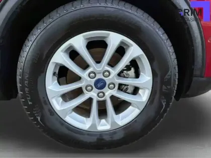 Photo 13 Ford Kuga  2.5 Duratec 190 ch FlexiFuel FHEV E85 Powershift