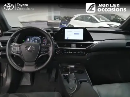 Photo 17 Lexus UX  250h 2WD