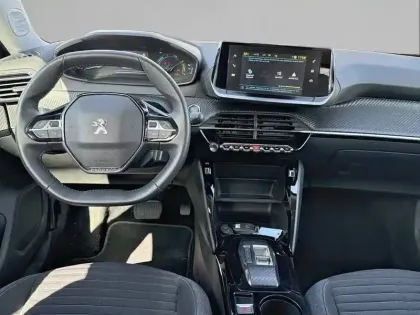 Photo 7 Peugeot 2008  Electrique 136 ch