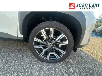Photo 8 Toyota Yaris  Cross Hybride 130h AWD-i