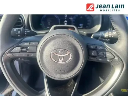 Photo 11 Toyota Yaris  Cross Hybride 130h AWD-i