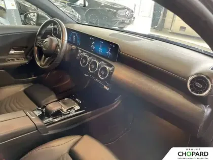 Photo 12 Mercedes Classe A  180 7G-DCT
