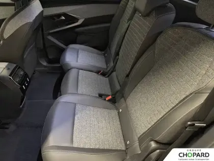 Photo 18 Peugeot 5008  Hybrid 136 e-DCS6