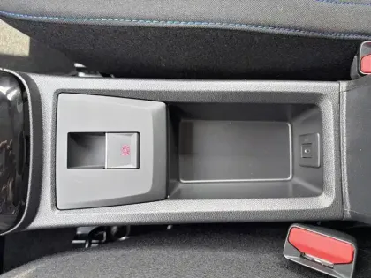 Photo 14 Citroën C3  Hybride 110 ch Automatique