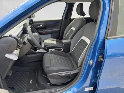 Photo 10 Citroën C3  Hybride 110 ch Automatique