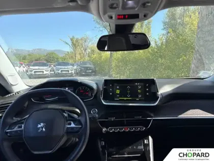 Photo 14 Peugeot 2008  PureTech 130 S&S BVM6