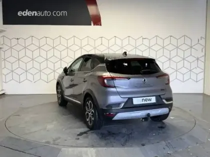 Photo 27 Renault Captur  E-Tech full hybrid 145