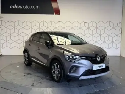 Photo 39 Renault Captur  E-Tech full hybrid 145