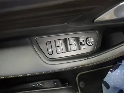 Photo 45 Peugeot 508  Hybrid4 360 e-EAT8 Peugeot Sport Engineered