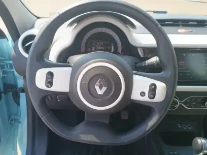 Photo 13 Renault Twingo  III E-Tech