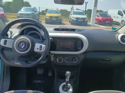 Photo 9 Renault Twingo  III E-Tech