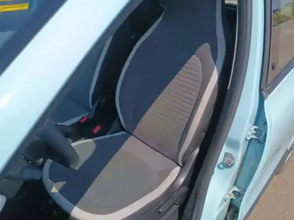 Photo 8 Renault Twingo  III E-Tech