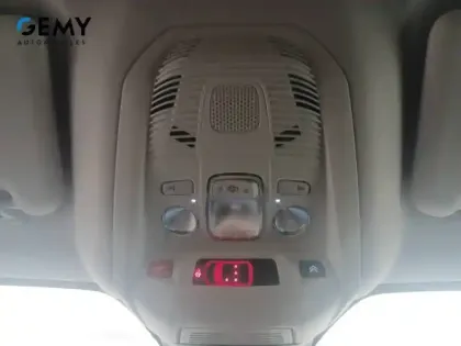 Photo 18 Citroën C5 aircross  Hybride Rechargeable 225 e-EAT8