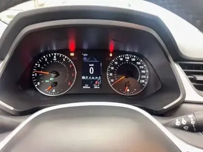 Photo 37 Renault Captur  TCe 90