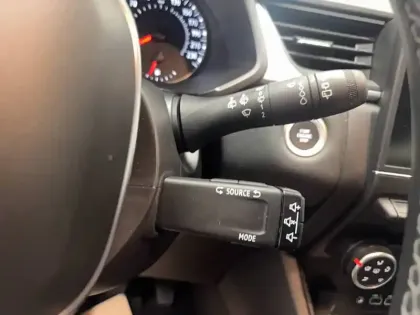 Photo 38 Renault Captur  TCe 90