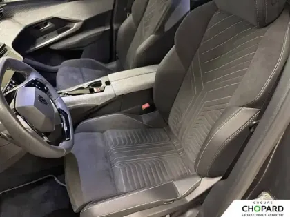 Photo 11 Peugeot 5008  Electrique 210 ch 73 kWh