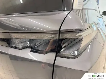 Photo 19 Peugeot 5008  Electrique 210 ch 73 kWh