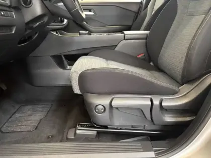 Photo 10 Nissan X-trail  e-POWER 213 ch e-4ORCE 7 Places