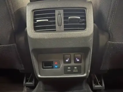 Photo 27 Nissan X-trail  e-POWER 213 ch e-4ORCE 7 Places