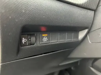 Photo 24 Peugeot 208  Electrique 50 kWh 136ch