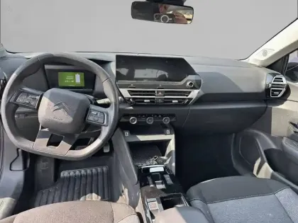 Photo 7 Citroën C4 e- 136 ch Automatique