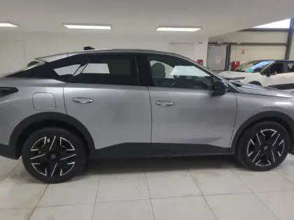 Photo 6 Peugeot 3008  Hybrid 145 e-DCS6