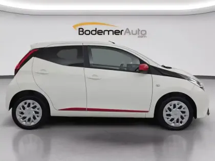 Photo 230 Toyota Aygo  1.0 VVT-i