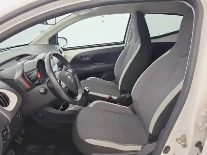 Photo 89 Toyota Aygo  1.0 VVT-i