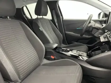 Photo 27 Peugeot 208  Electrique 50 kWh 136ch
