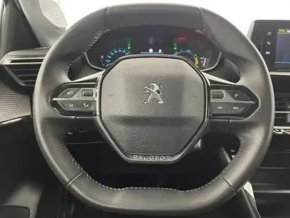 Photo 14 Peugeot 208  Electrique 50 kWh 136ch