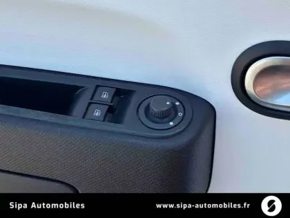 Photo 23 Renault Twingo  III SCe 65