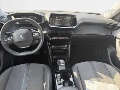 Photo 7 Peugeot 2008  Electrique 136 ch